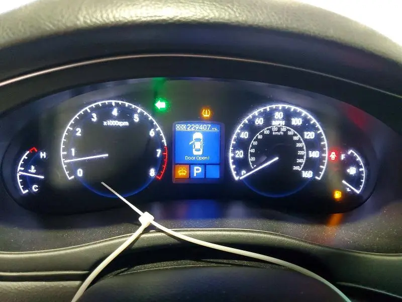 2012 HYUNDAI GENESIS 3.8L  