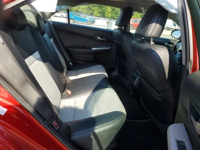 2012 TOYOTA CAMRY SE  