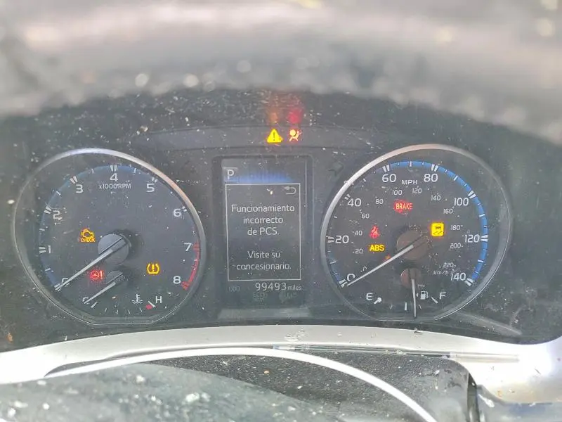 2018 TOYOTA RAV4 XLE  