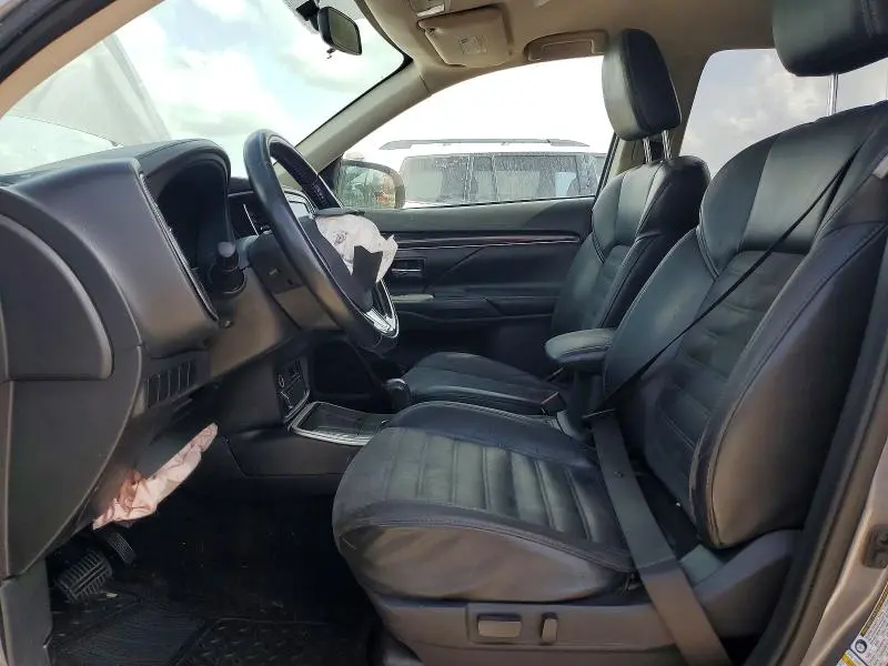 2019 MITSUBISHI OUTLANDER SE  
