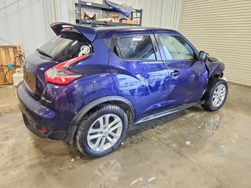 2015 NISSAN JUKE SV  