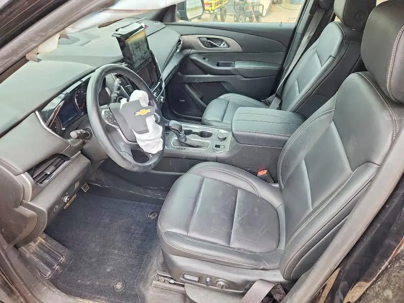 2023 CHEVROLET TRAVERSE LT  