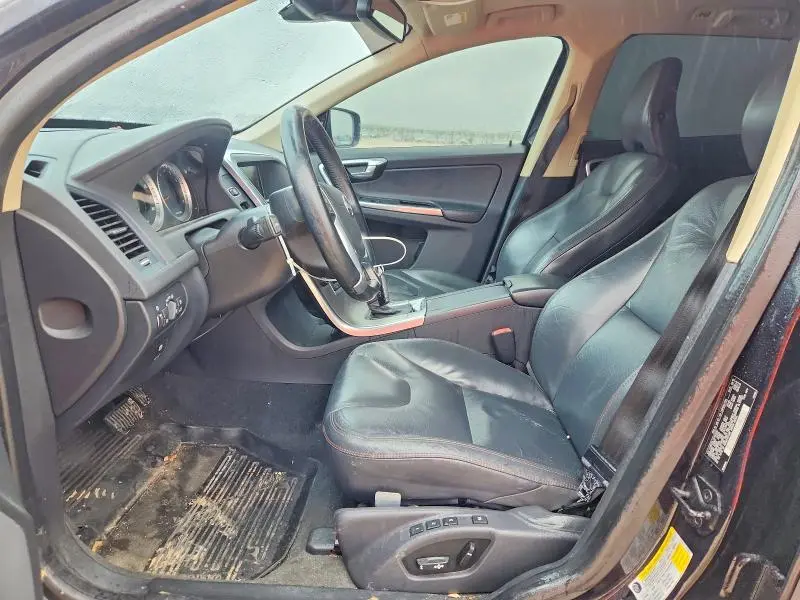 2013 VOLVO XC60 3.2  