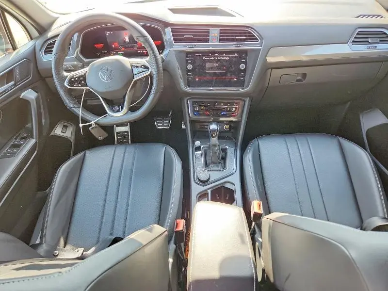 2022 VOLKSWAGEN TIGUAN SE R-LINE BLACK  