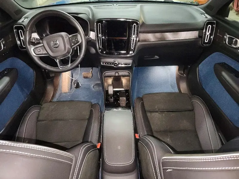 2023 VOLVO XC40 RECHARGE ULTIMATE  