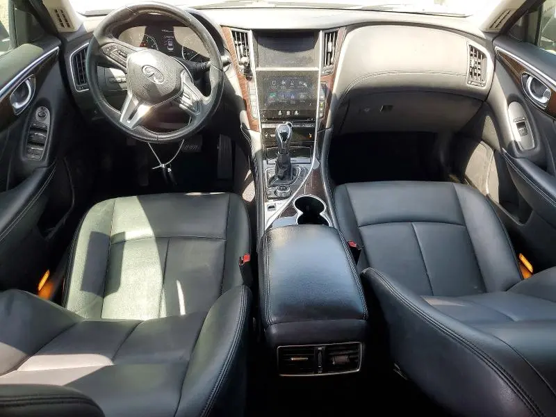 2018 INFINITI Q50 2.0T LUXE  