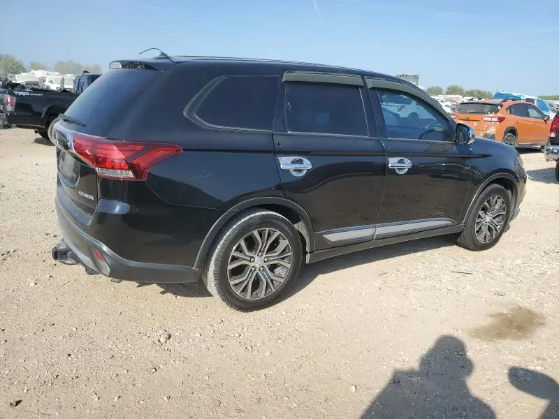 2016 MITSUBISHI OUTLANDER ES  