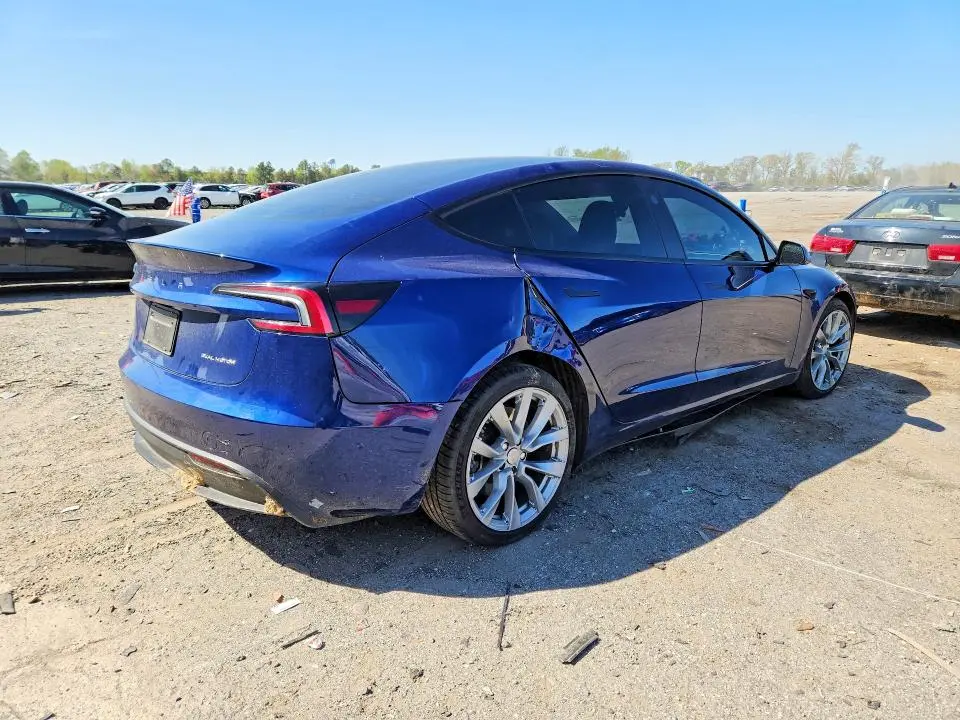 2025 TESLA MODEL 3   