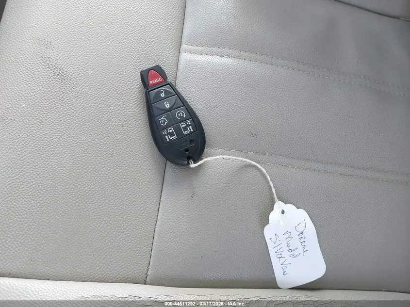 2015 CHRYSLER TOWN & COUNTRY TOURING
