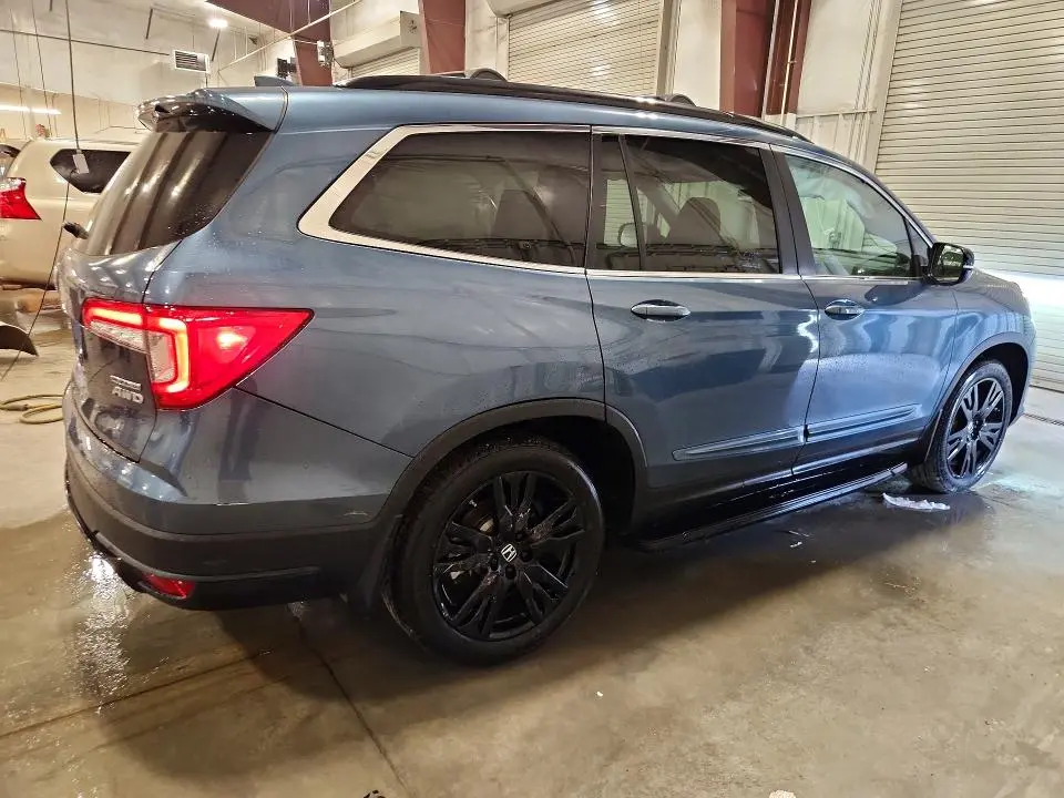 2021 HONDA PILOT SE  