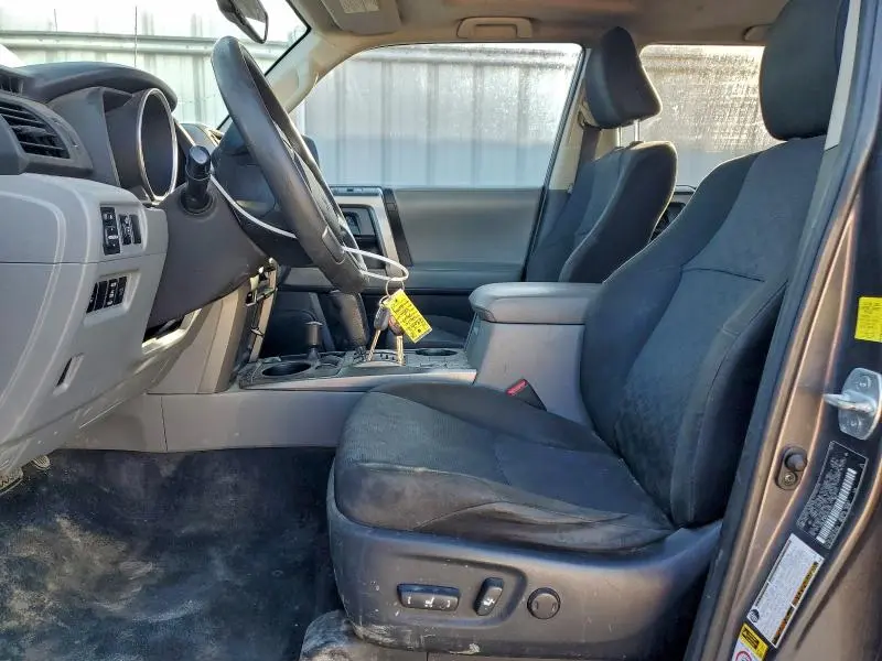 2010 TOYOTA 4RUNNER SR5  