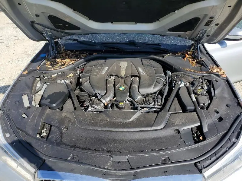 2016 BMW 750 XI  