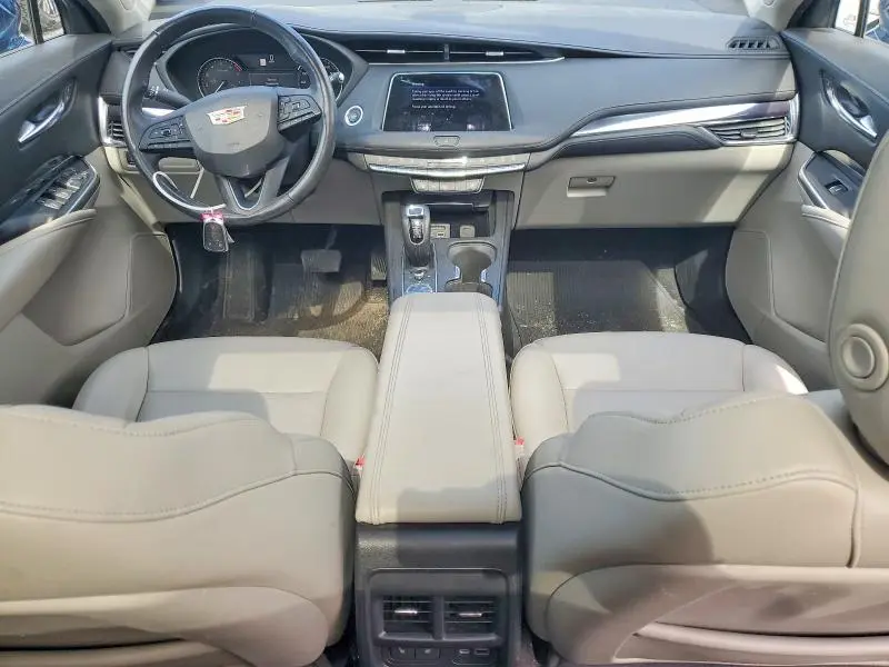2019 CADILLAC XT4 LUXURY  