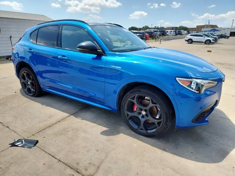 2022 ALFA ROMEO STELVIO TI  