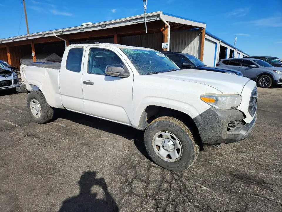 2017 TOYOTA TACOMA SR  