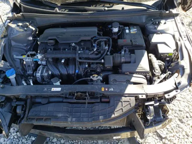 2025 HYUNDAI ELANTRA   