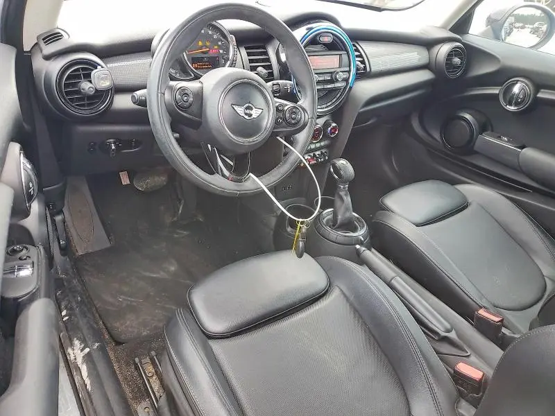 2015 MINI COOPER   