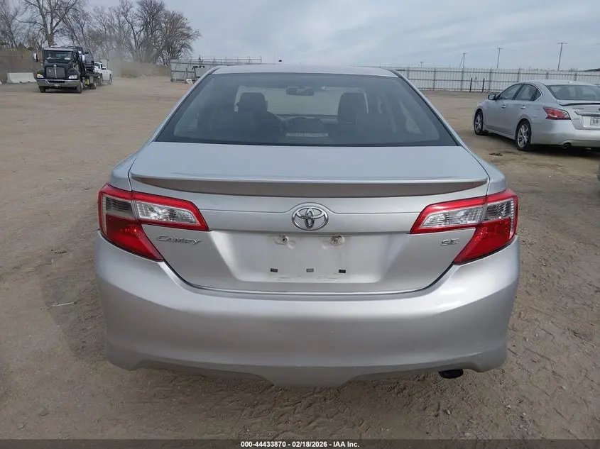 2013 TOYOTA CAMRY SE