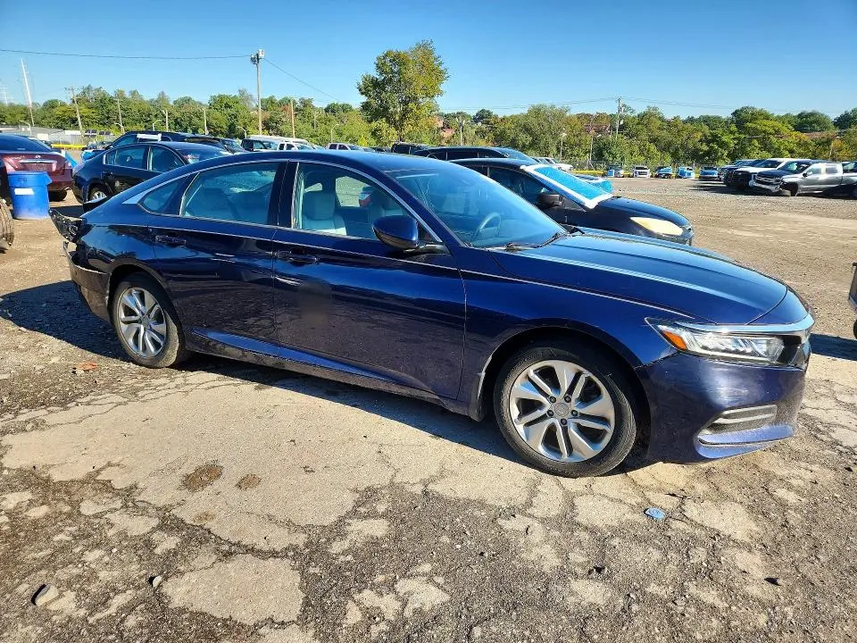 2020 HONDA ACCORD LX  
