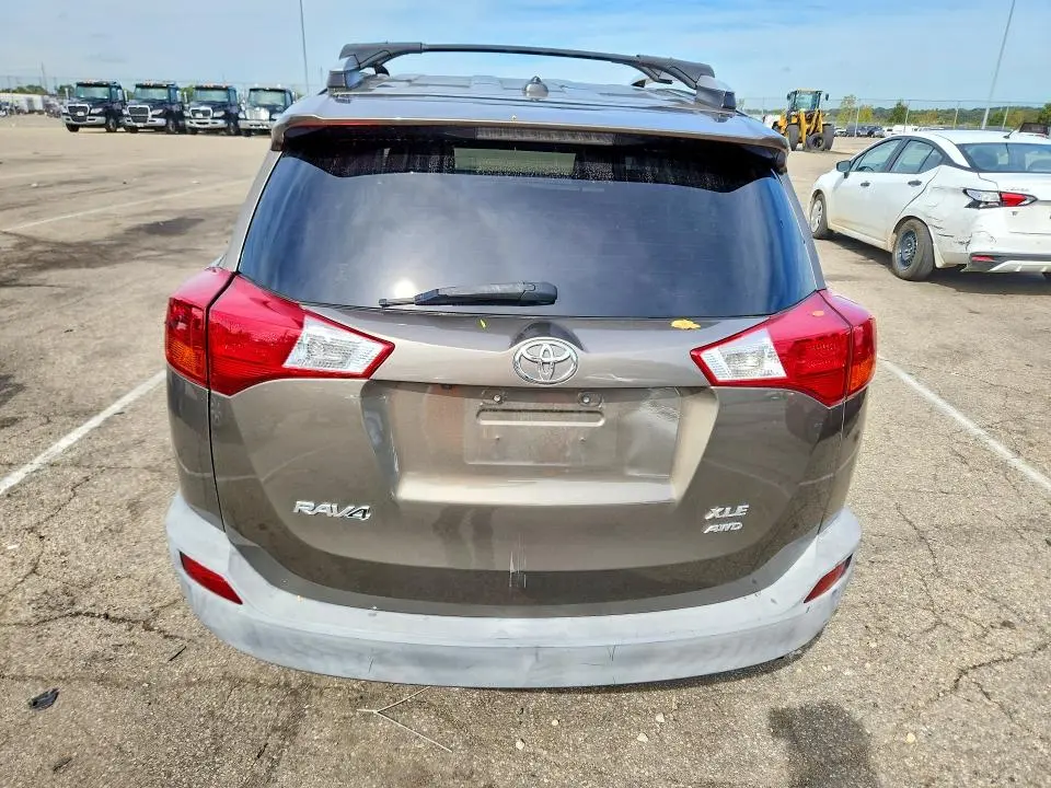2014 TOYOTA RAV4 XLE  