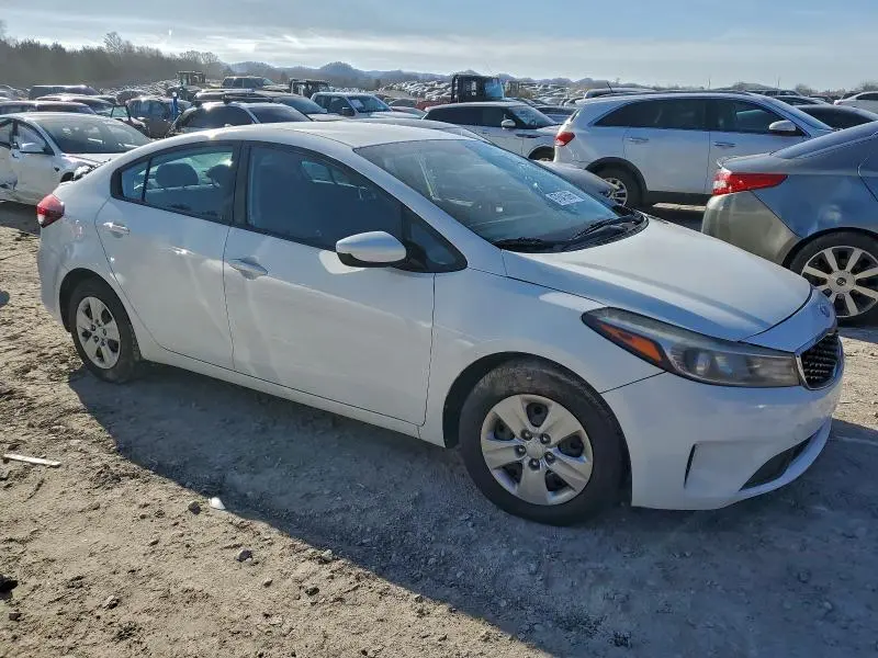 2018 KIA FORTE LX  