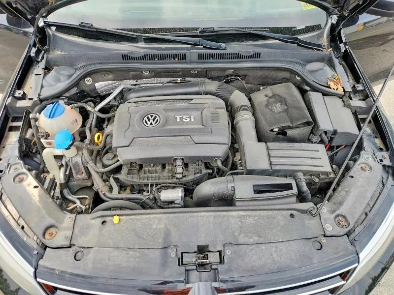 2015 VOLKSWAGEN JETTA SE  