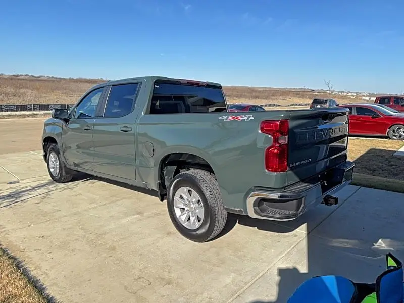 2025 CHEVROLET SILVERADO K1500 LT  