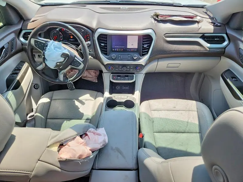 2020 GMC ACADIA SLT  