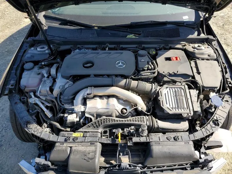 2025 MERCEDES-BENZ CLA 250  