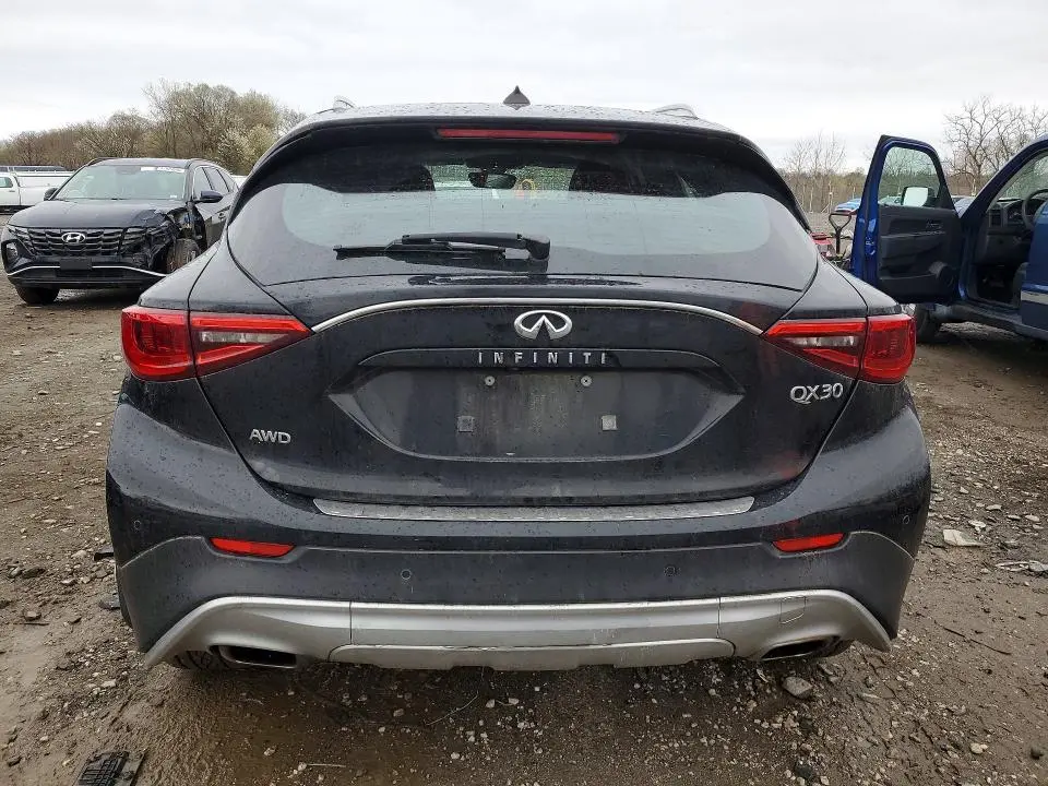 2018 INFINITI QX30 PREMIUM  