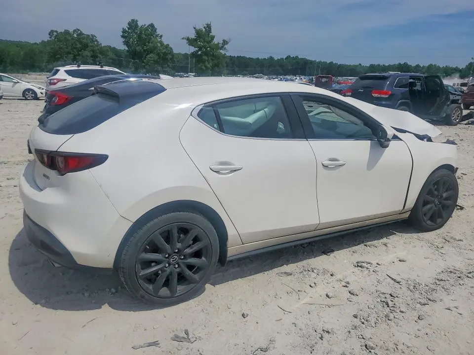 2022 MAZDA 3 PREMIUM  