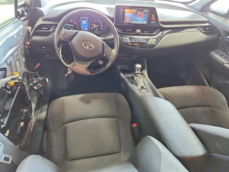 2018 TOYOTA C-HR XLE PREMIUM  