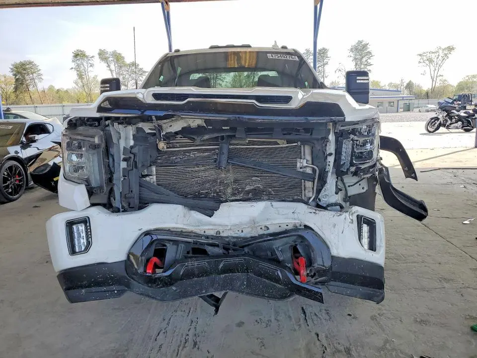 2021 GMC SIERRA K2500 AT4  