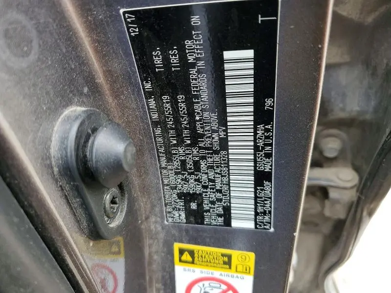 2018 TOYOTA HIGHLANDER SE  