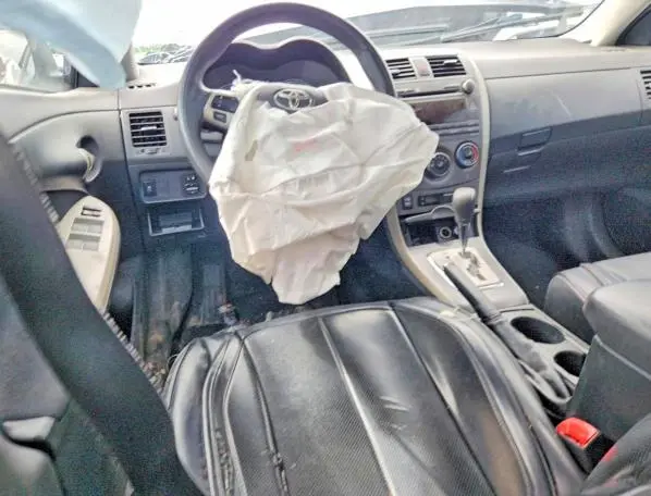 2011 TOYOTA COROLLA S  