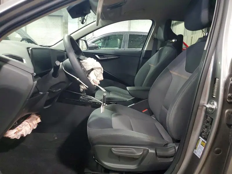 2024 KIA NIRO LX  