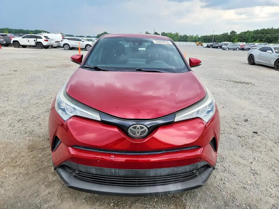 2019 TOYOTA C-HR LE  