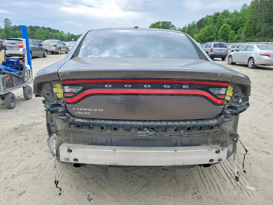 2015 DODGE CHARGER SE  