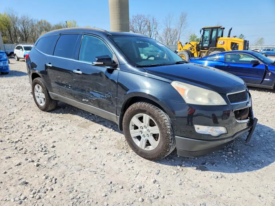 2011 CHEVROLET TRAVERSE LT  