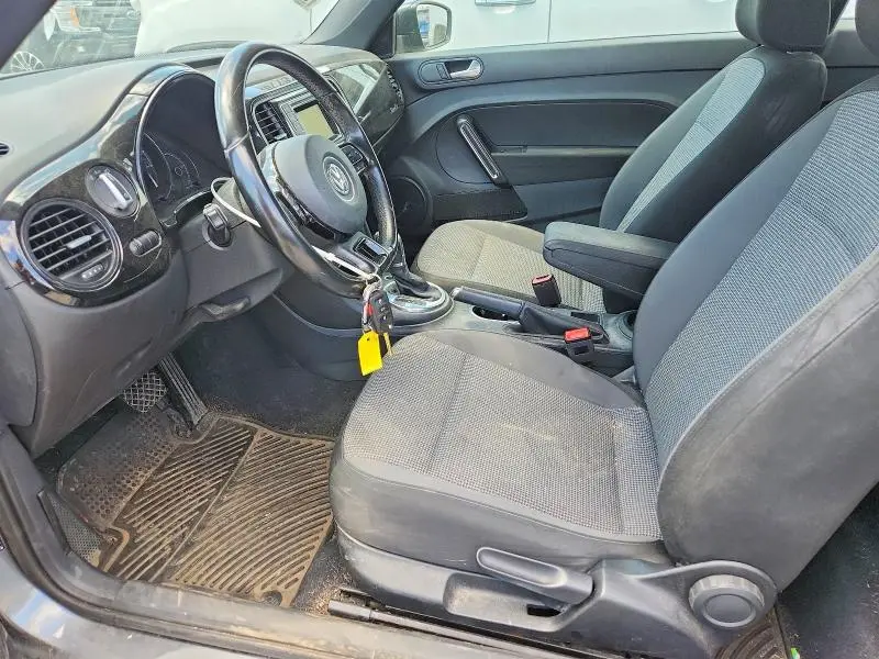2017 VOLKSWAGEN BEETLE 1.8T  