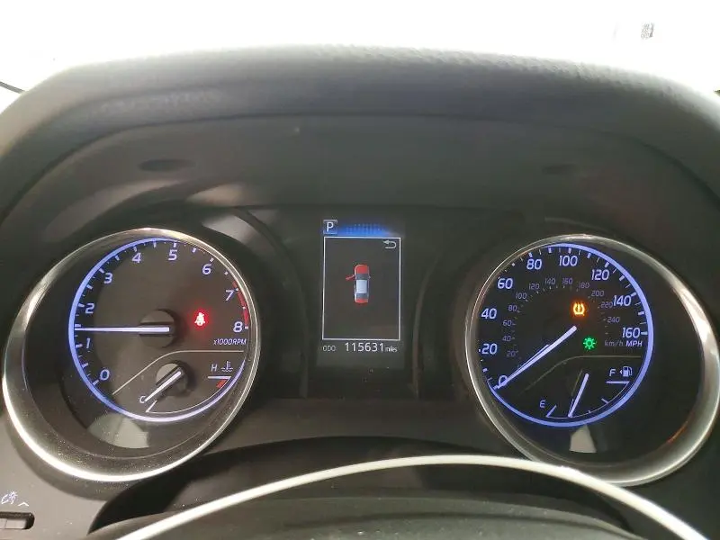 2018 TOYOTA CAMRY SE  