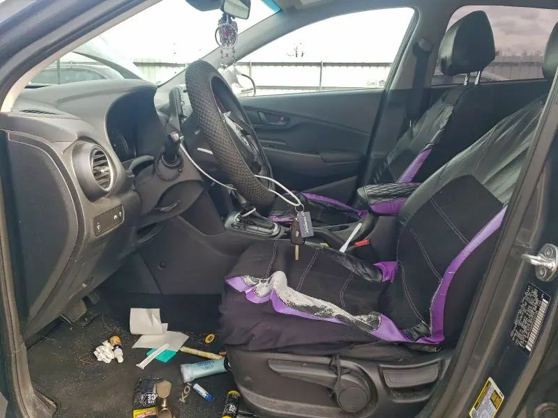 2019 HYUNDAI KONA SE  