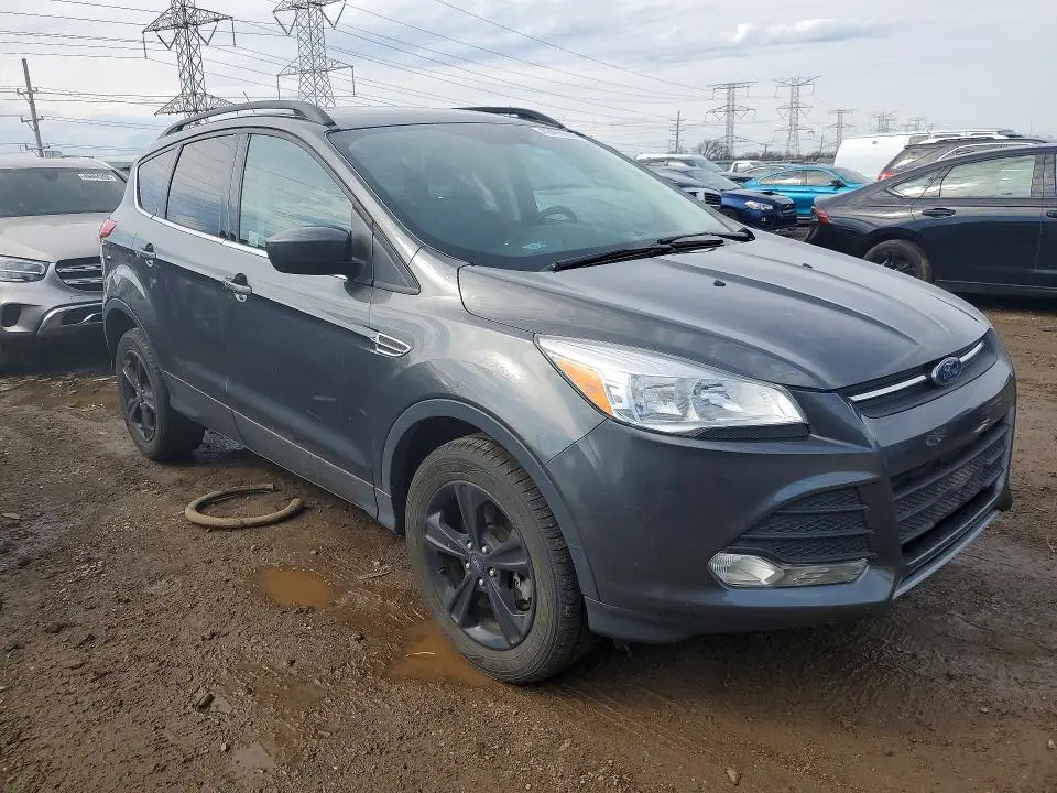 2016 FORD ESCAPE SE  