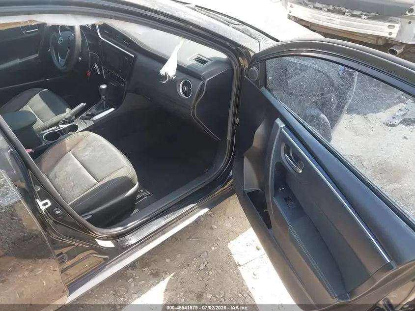 2017 TOYOTA COROLLA LE