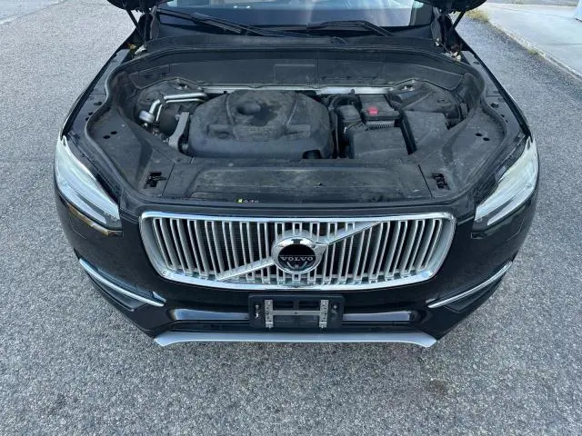 2016 VOLVO XC90 T6