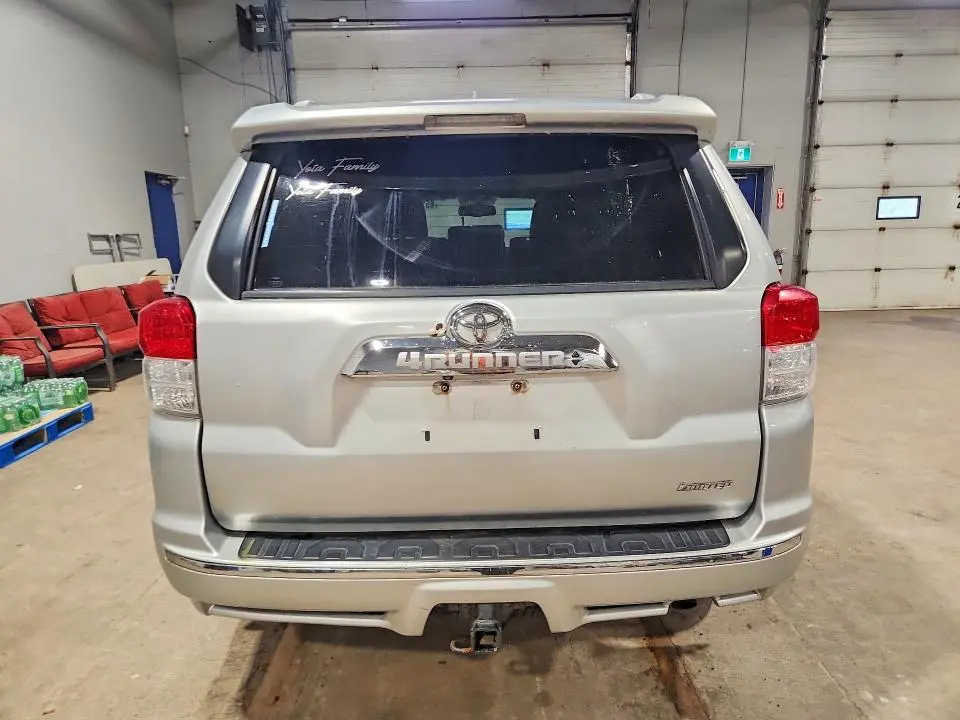 2013 TOYOTA 4RUNNER SR5  