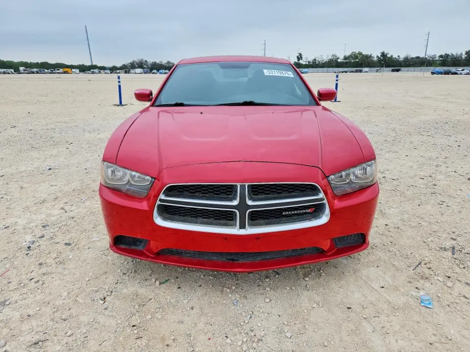 2013 DODGE CHARGER SE  