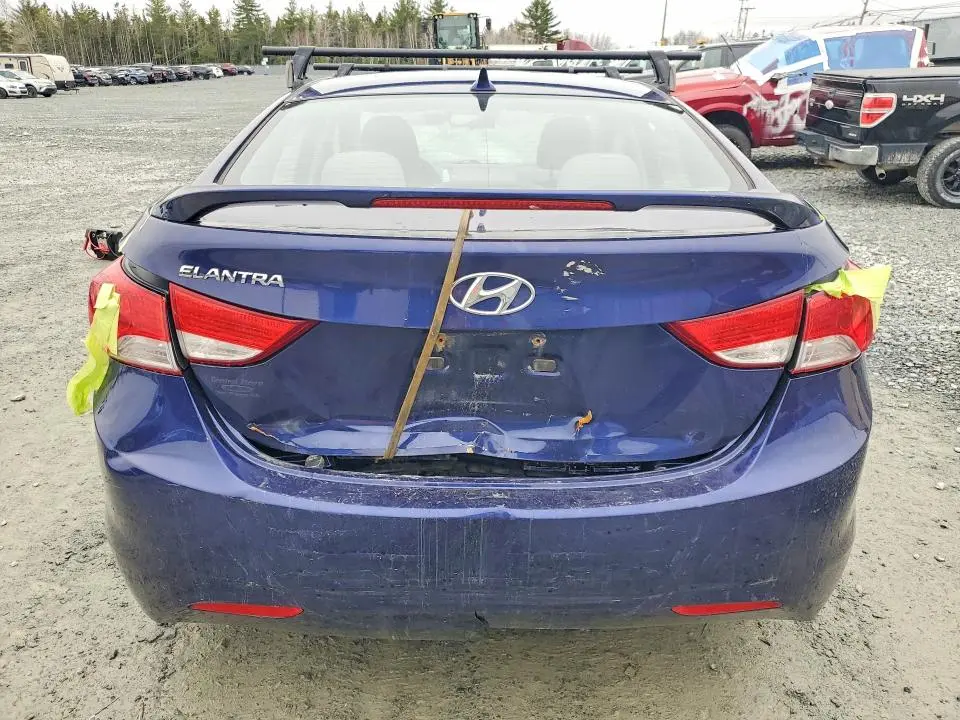 2013 HYUNDAI ELANTRA GLS  