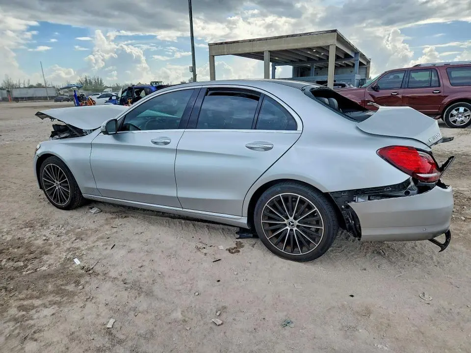 2021 MERCEDES-BENZ C 300  