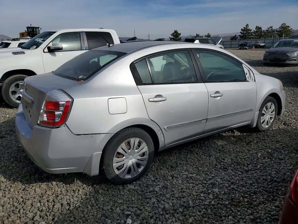 2010 NISSAN SENTRA 2.0  